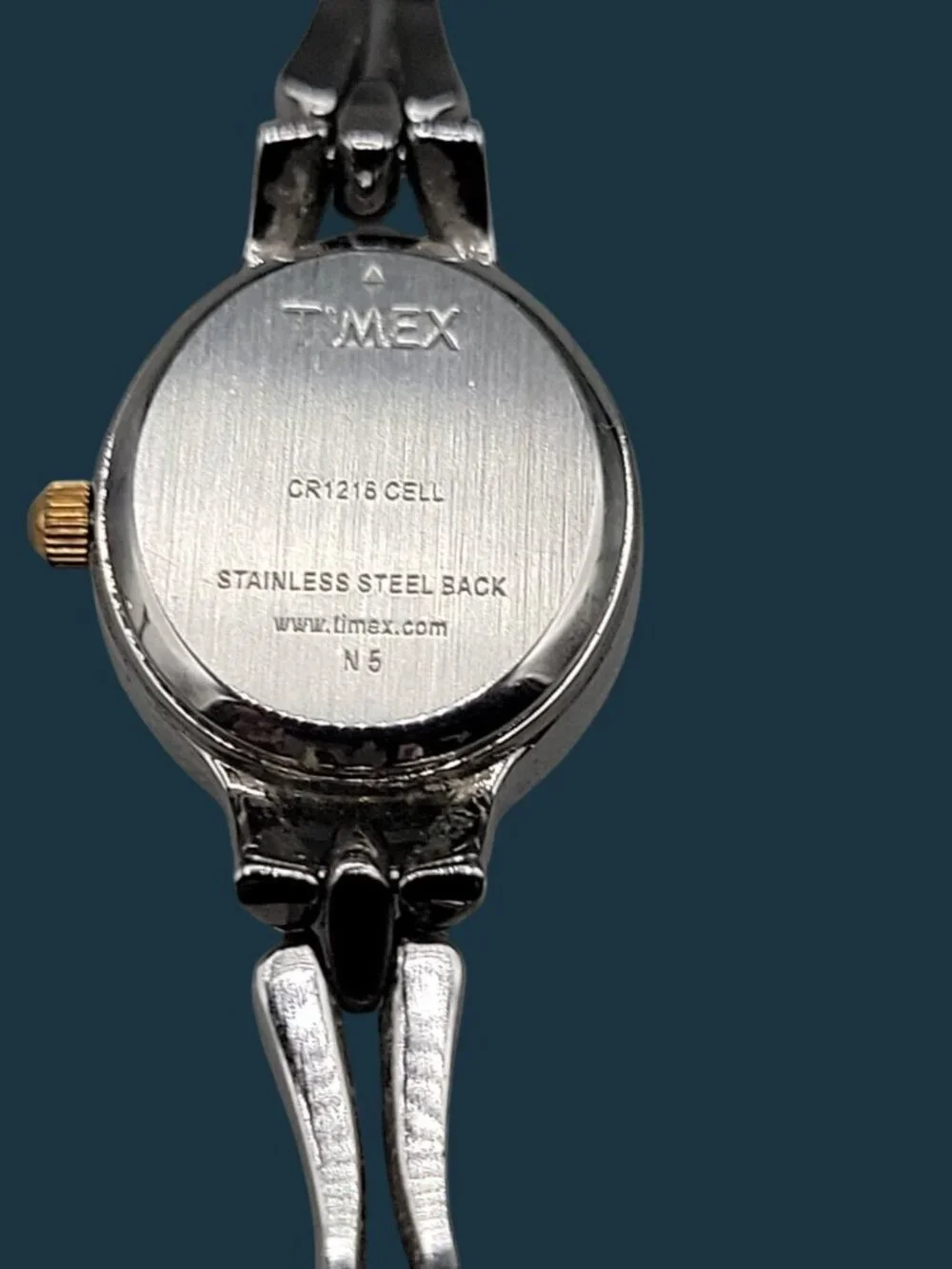 Vintage Timex Women's Two-Tone Watch N5 6.5